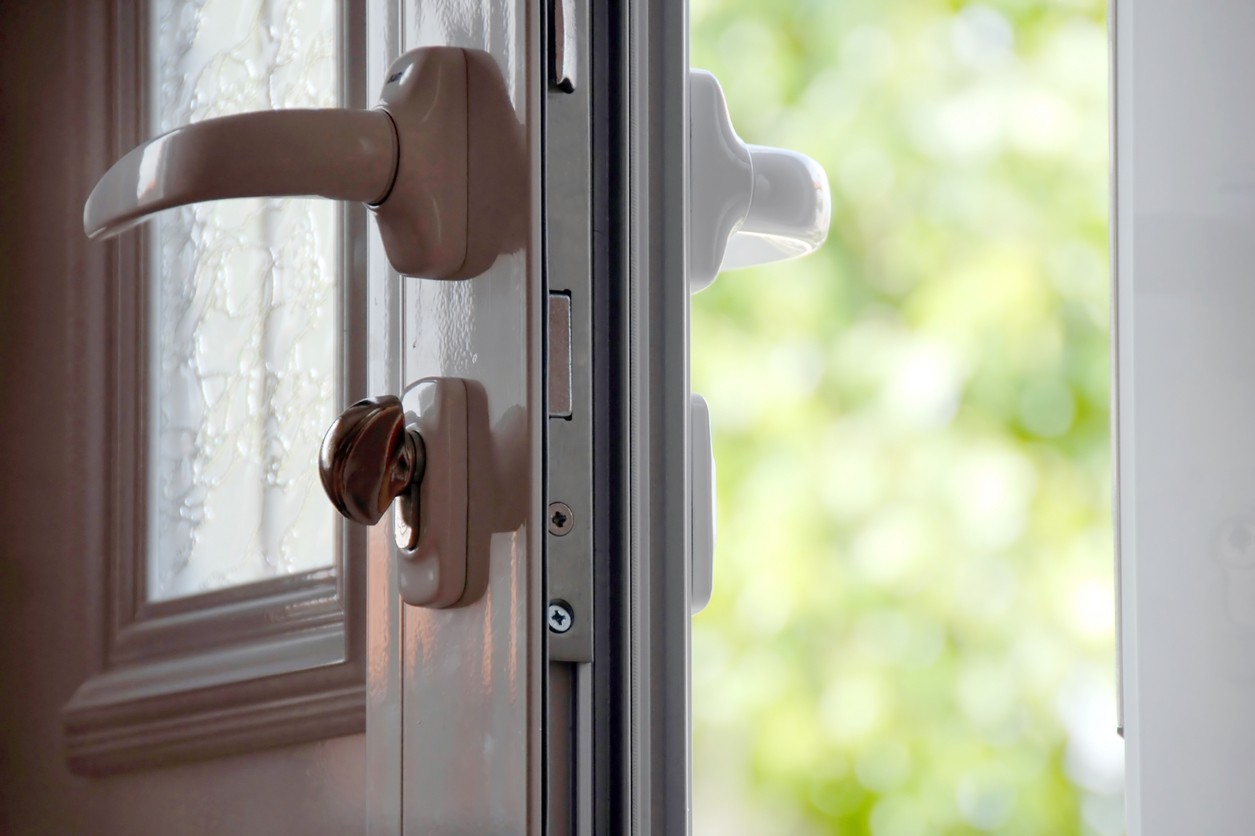 Practical guide to choosing the ideal exterior door